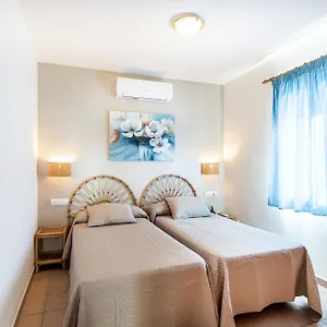 https://villa-terra-son-bou.balearic-islands.net